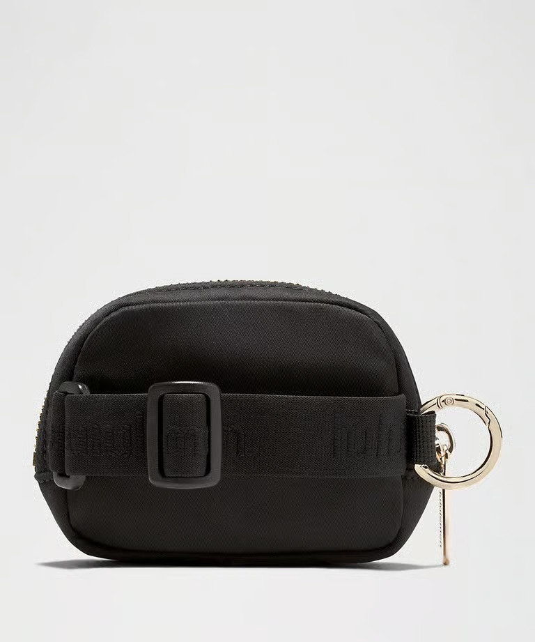 Lululemon Everywhere Belt Bag Nano Black / Gold NWOT