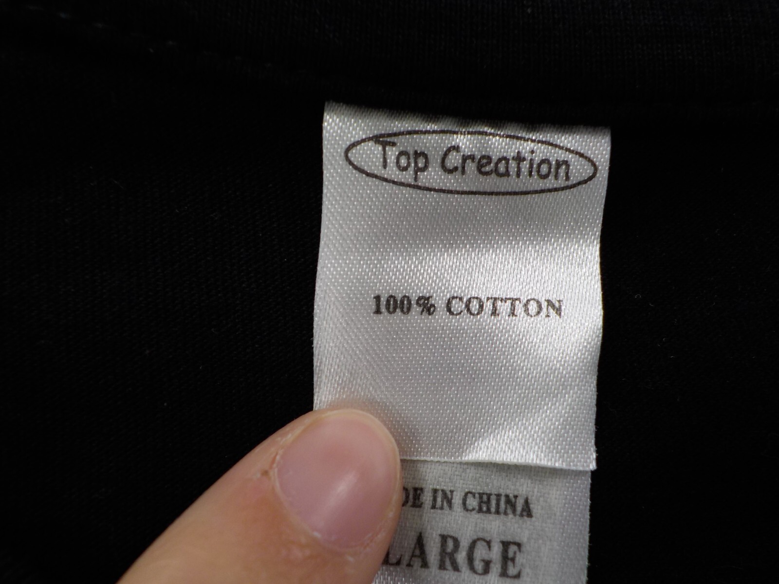 Top Creations Coi Fish T-Shirt Mens SZ L Black Graphic T Coral Hibiscus NWOT