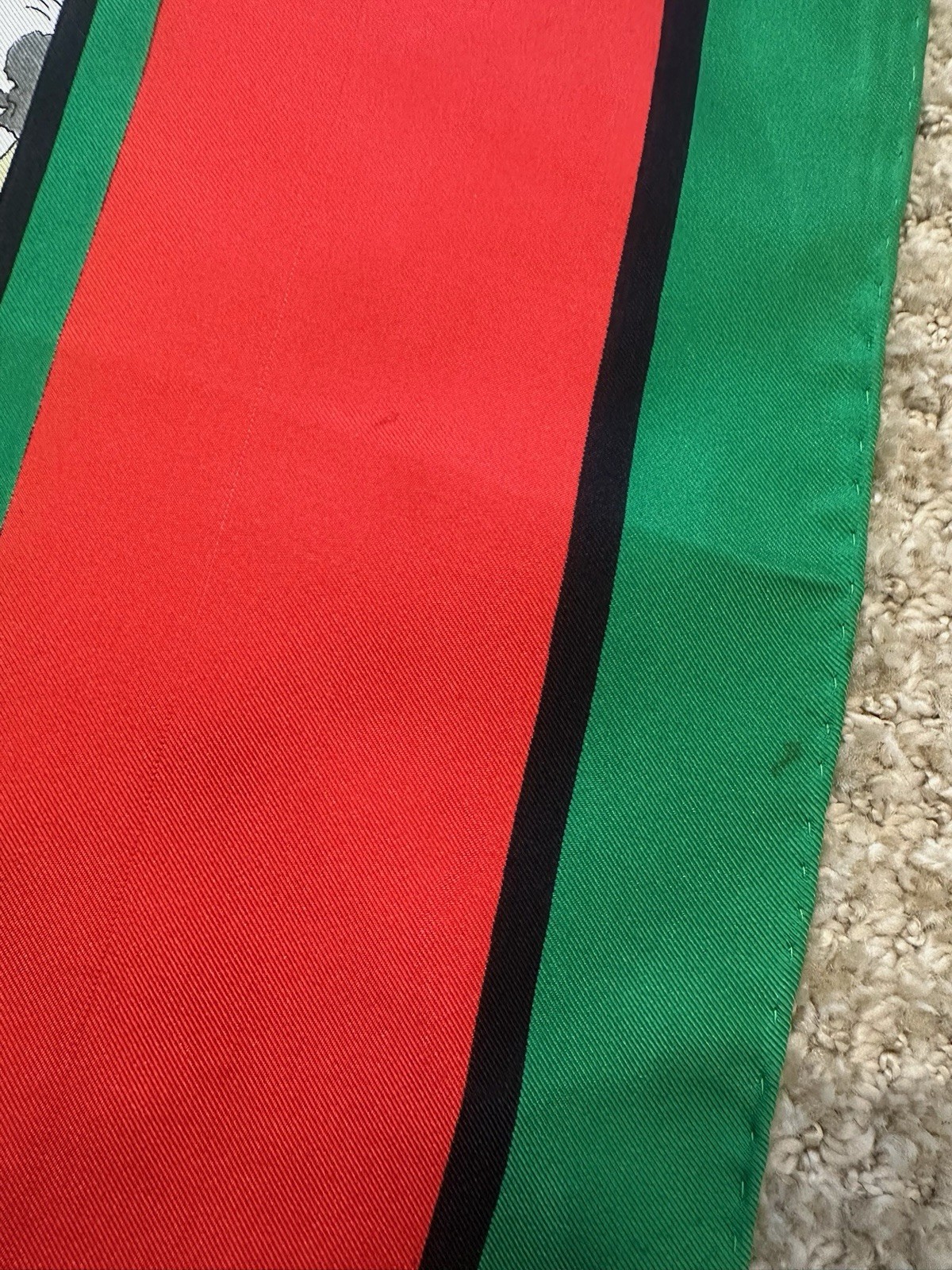 Gucci Silk Twill Square Scarf Red Green Equestrian Hunting Print Logo