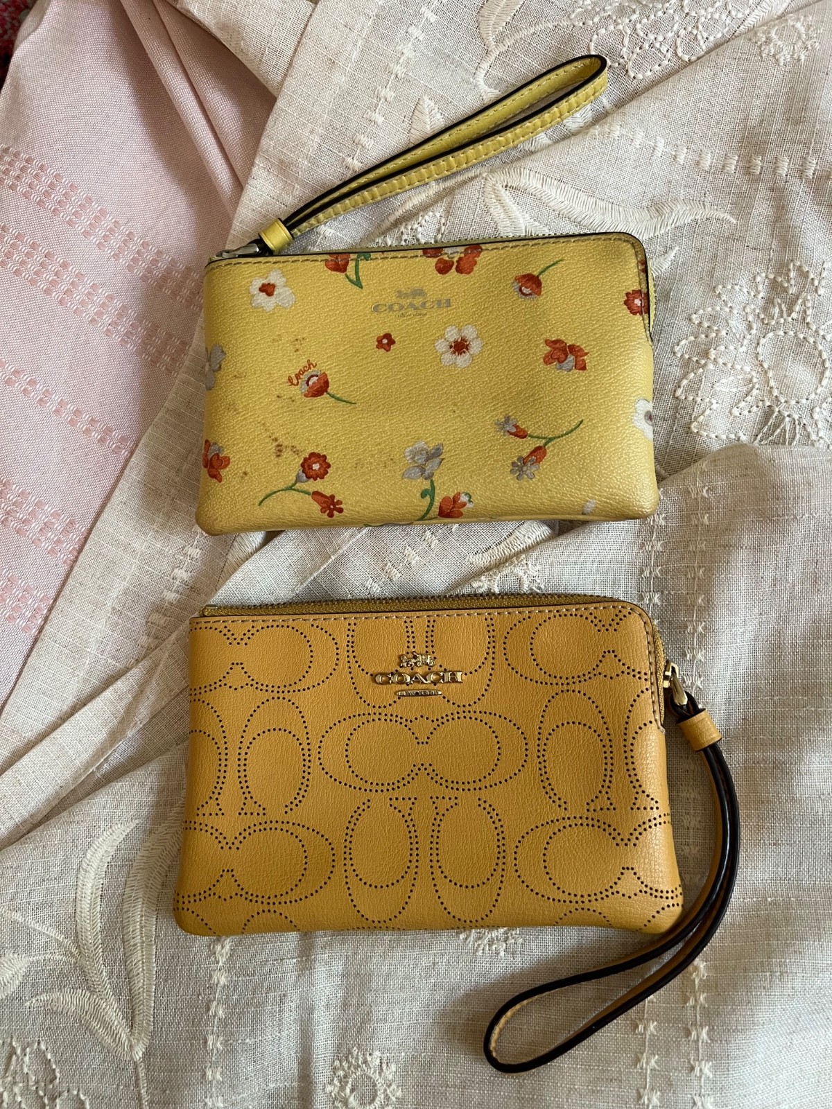 Assorted Coach purses, totes & wallets & Michael Kors tote. More pics, just ask.
