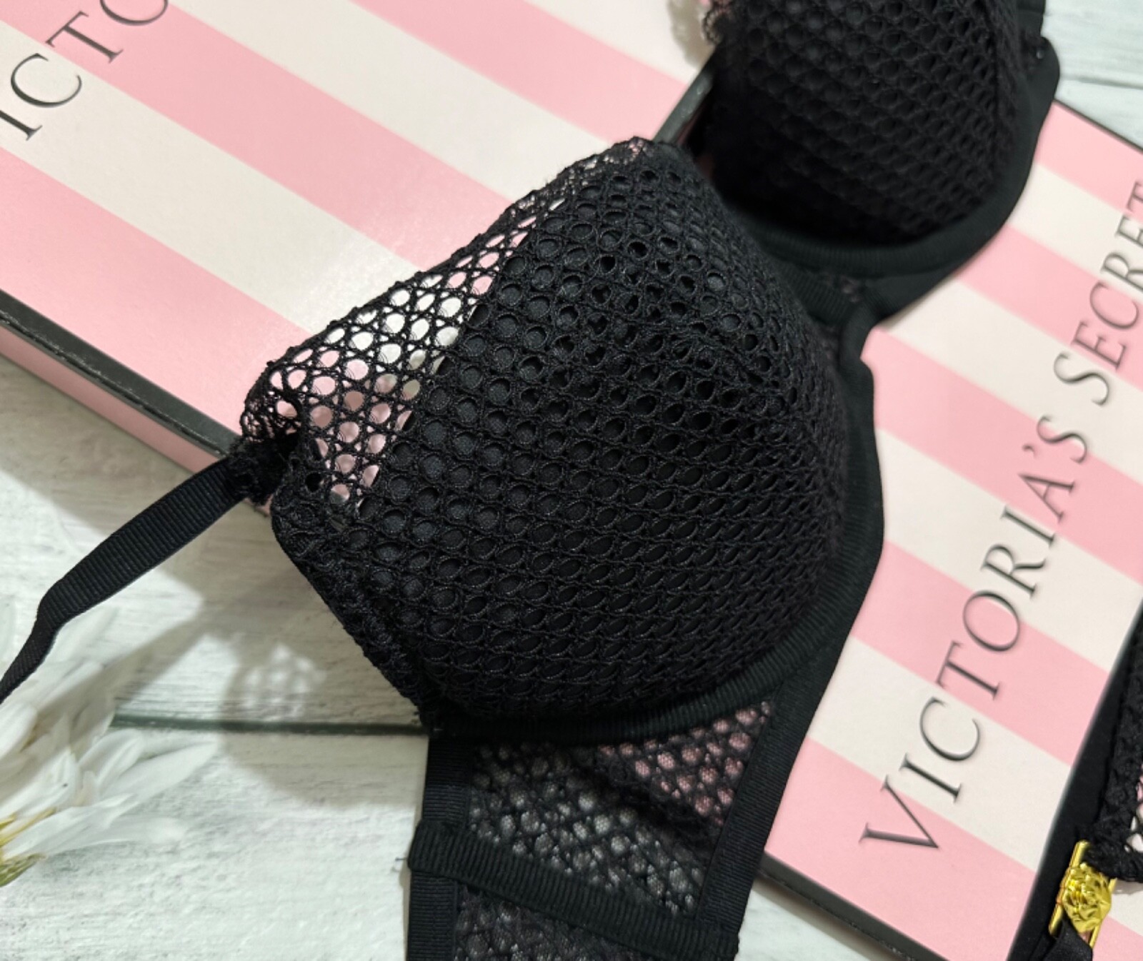Victoria’s Secret Luxe Lingerie Fishnet Lace Push-up Bra Set Black 34DD 36D 38D