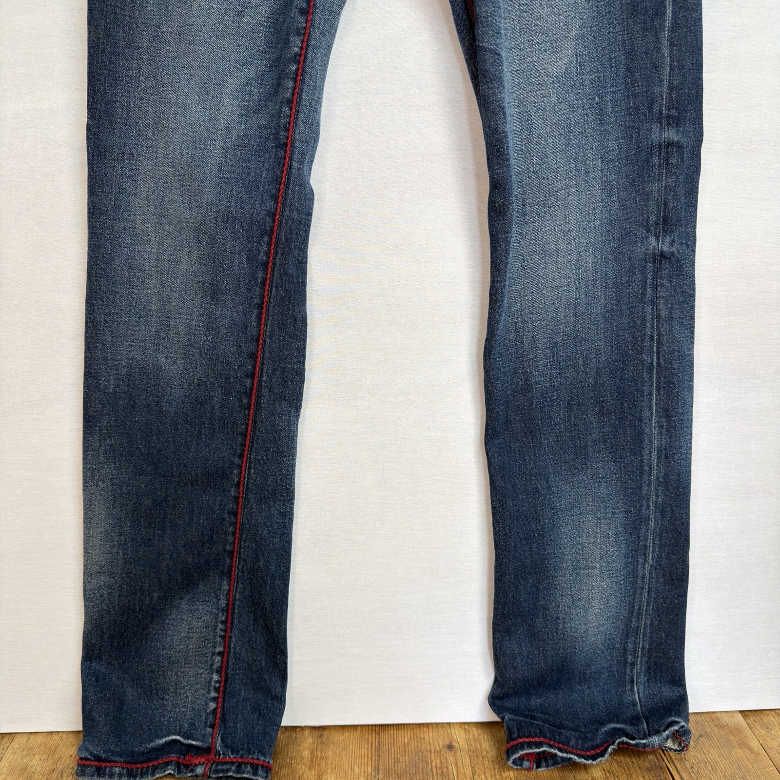 True Religion Men’s Ricky Relaxed Straight Jeans Red Rope Stiching
