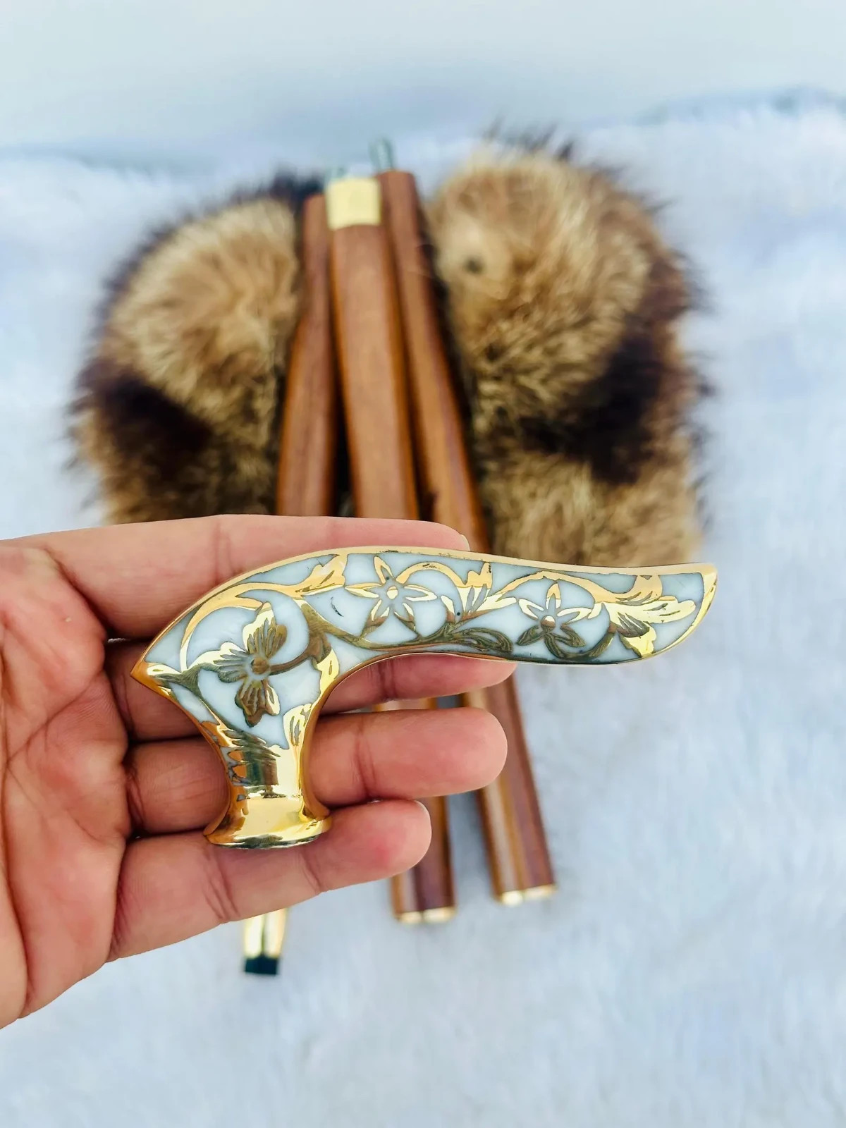 Handcrafted Floral Brass Cane Handle – Vintage Decorative Walking Stick Top