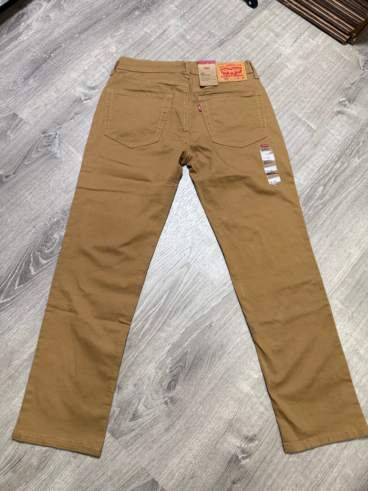 Levi’s 505 Men’s Regular Fit Straight Leg Jeans Pants Zip Khaki CHOOSE SIZE