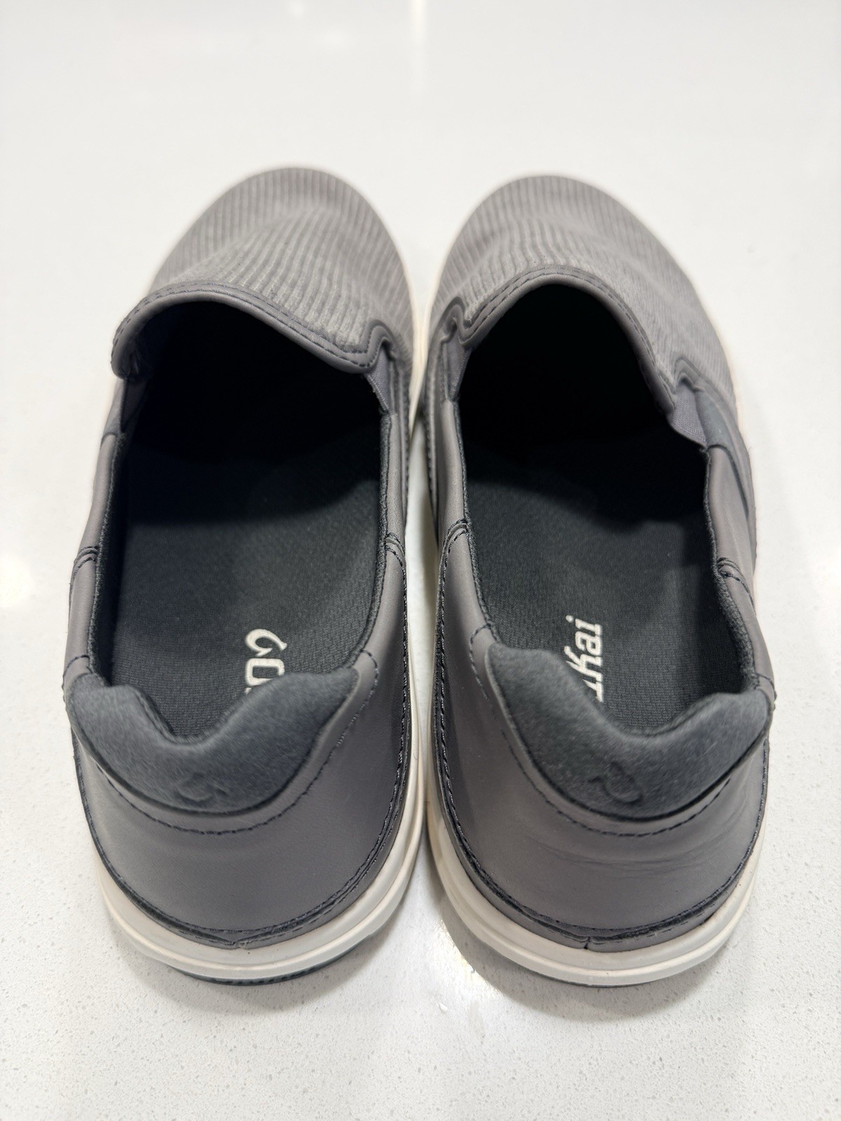 Olukai Men’s Lae’ahi Kapa Corduroy Shoes Graphite Dark Shadow Size 10 MSRP $120