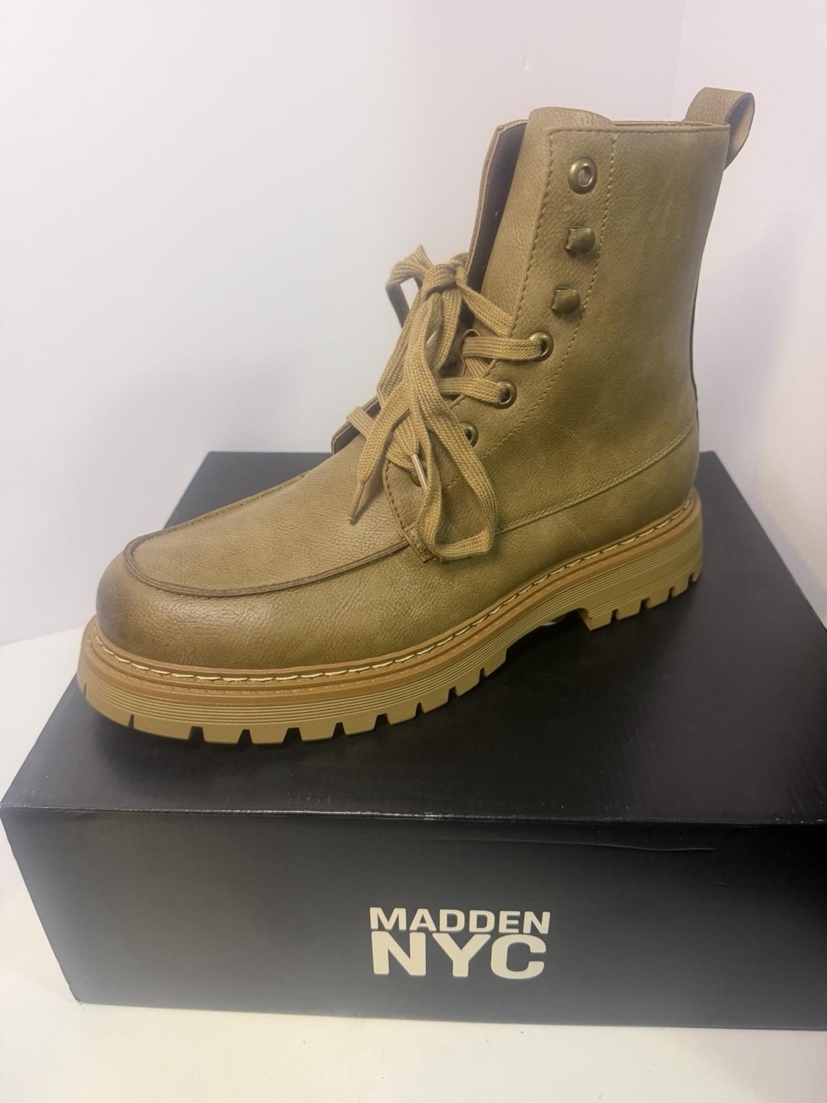 New Madden NYC Mens Faux Leather McCoyy Boots Comfort Foam Insole Taupe Size 12