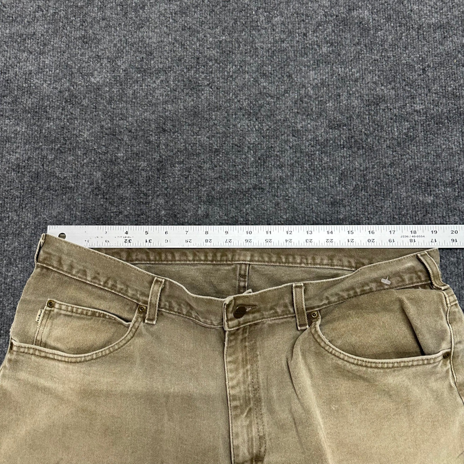 LL Bean Pants Mens Size 40×29 Khaki Olive Relaxed Fit Straight Leg Cotton USA