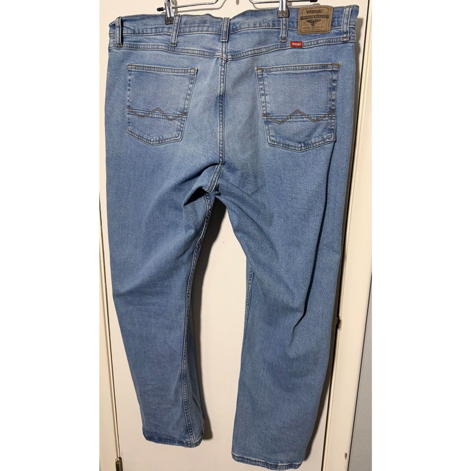 Wrangler Relaxed Boot Jeans 40×30 Light Wash Stretch Denim
