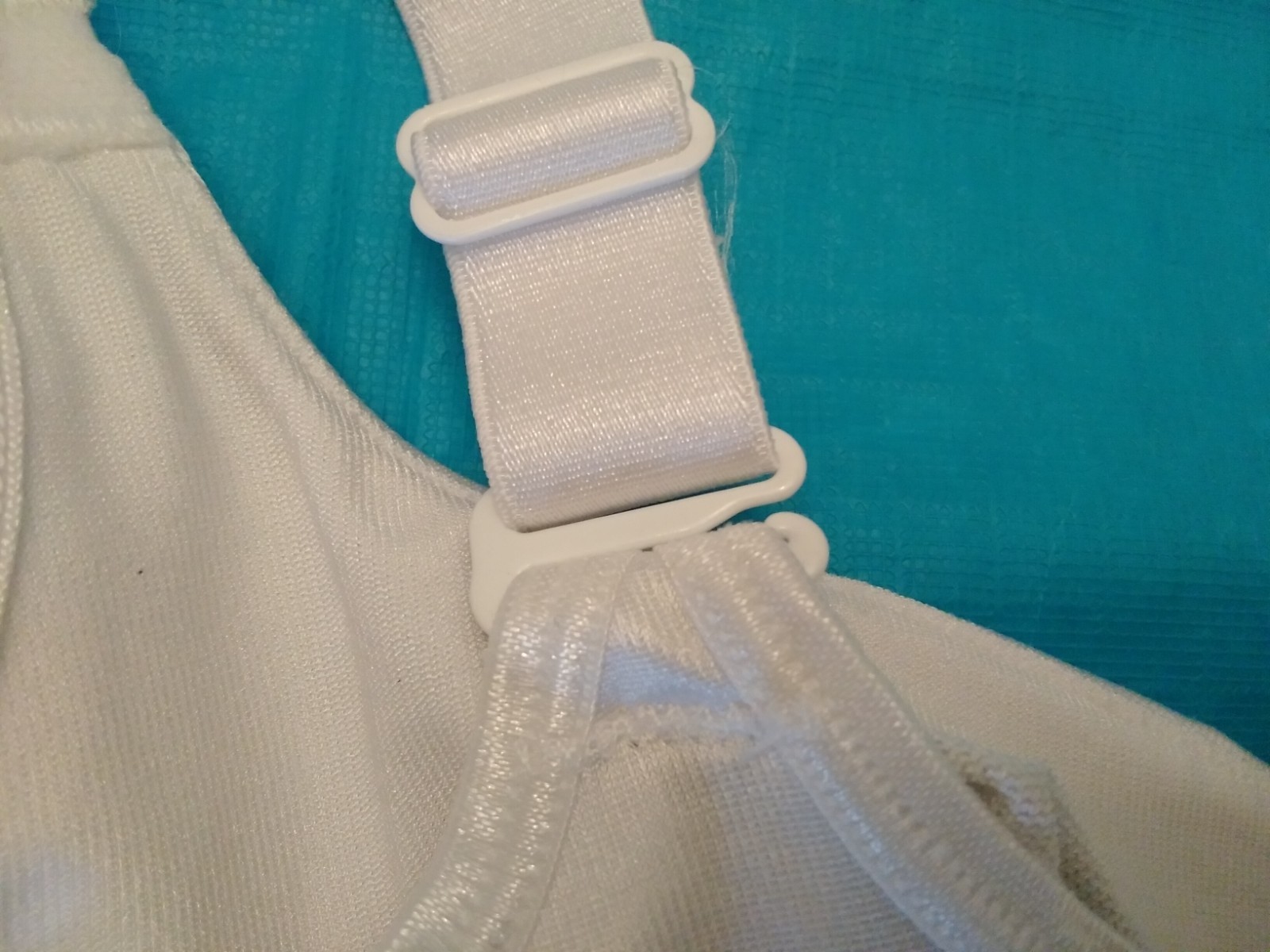 Ruby Ribbon Cami Shapewear Tank Top White Convertible SZ 40 Style 3024