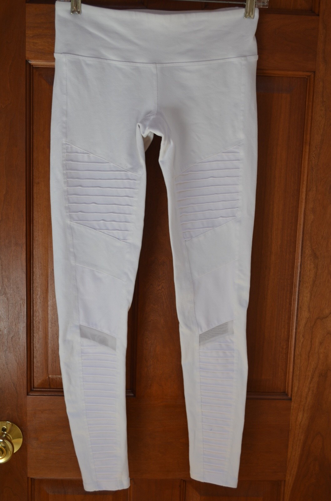 ALO White Moto Seamed 81% Nylon/19% Spandex Leggings Size S