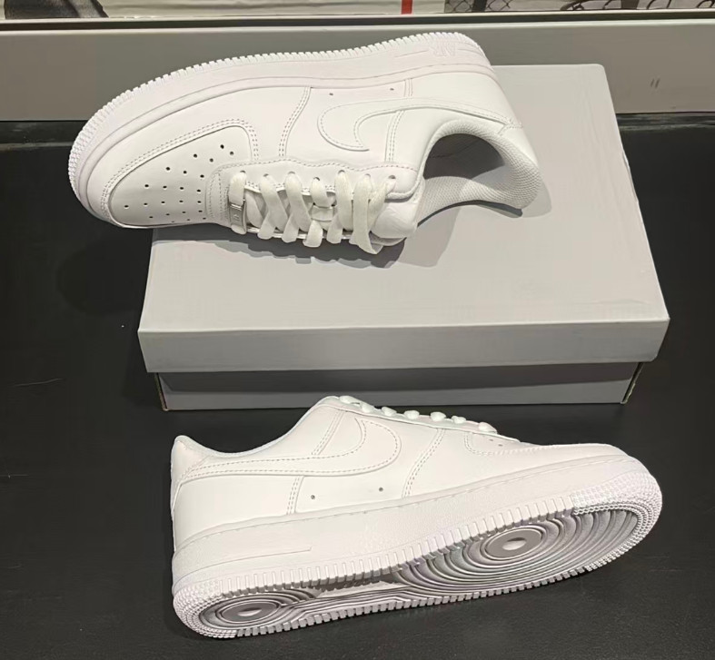 US Nike Air Force 1 Low Top Triple White ’07 Mens White Sports Classic Sneaker