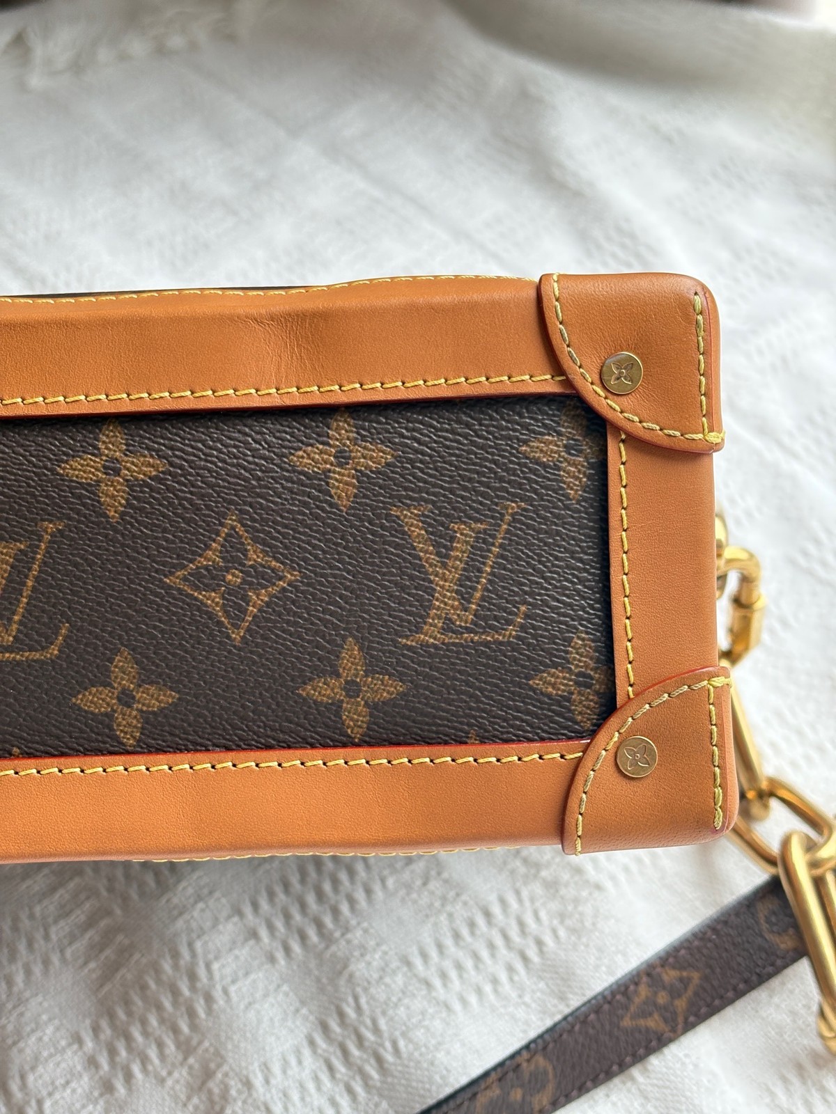 Louis Vuitton Pre-Owned Authentic Box Clutch Free Tracked Shipping