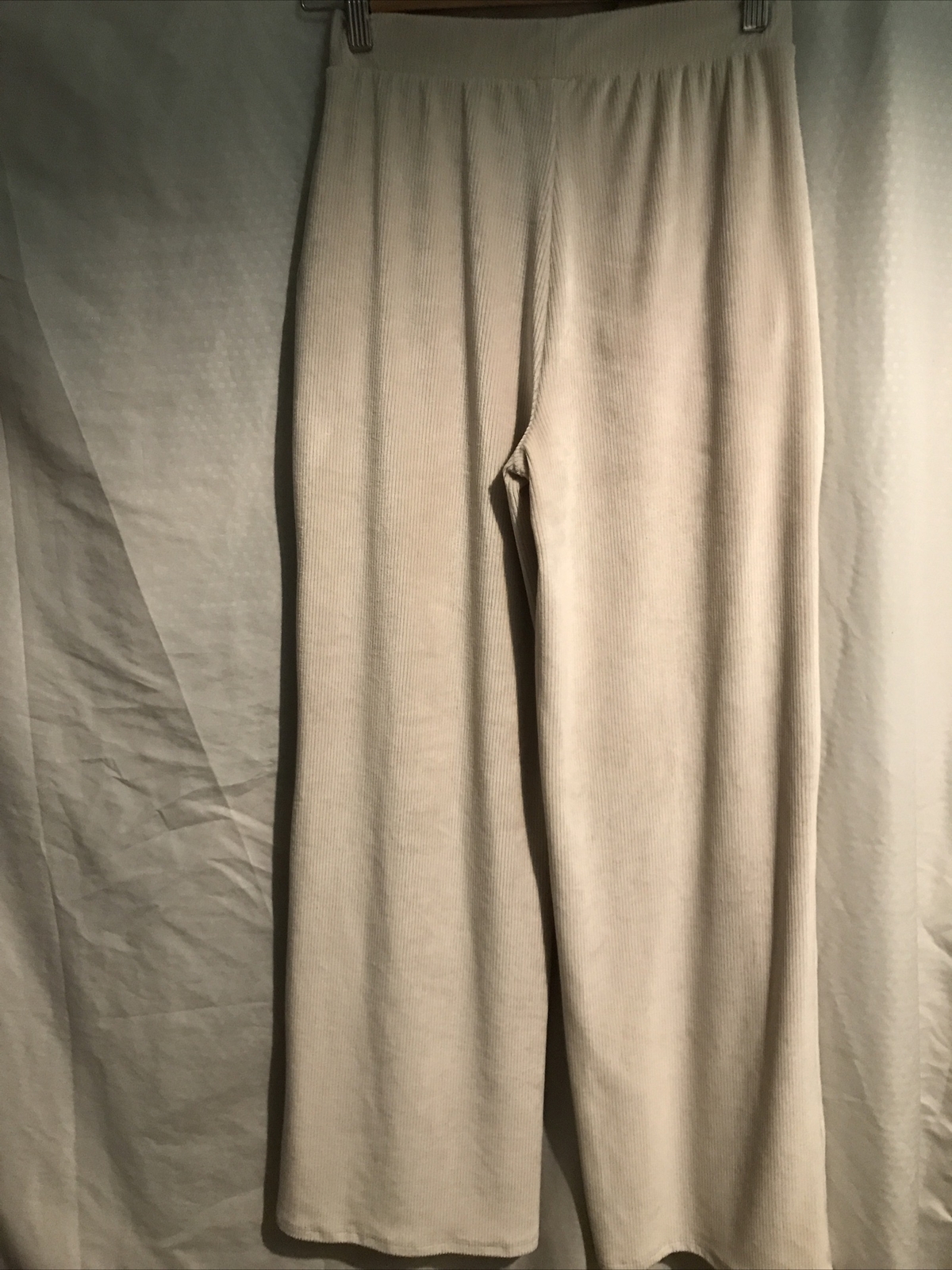 VUORI Velour Velvety Cream Color Wide Leg Pants Size XS Inseam 28,5 In