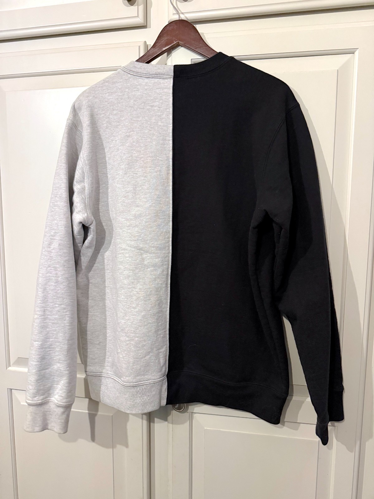 NEW Supreme Split Crewneck Sweatshirt Black/Gray FW18 Size Medium M