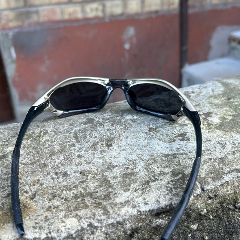 Vintage Oakley Splice Black Sunglasses Sliver Frame Gorpcore Style