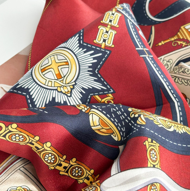 100% Silk Mulberry 90X90cm Scarf For Women Neckerchief Wrap White wheel Print