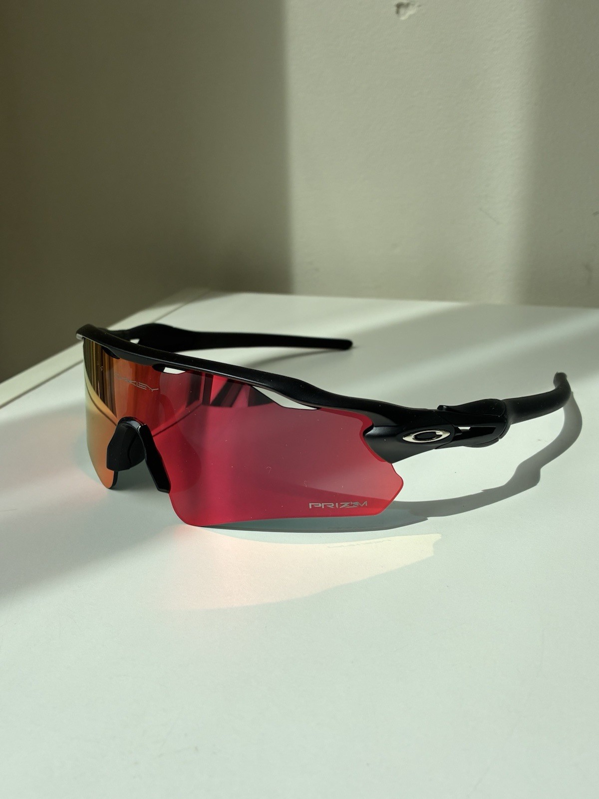 NEW Oakley 009208 Radar Ev Path Men’s Sunglasses Black Frame – Red Prizm Lens