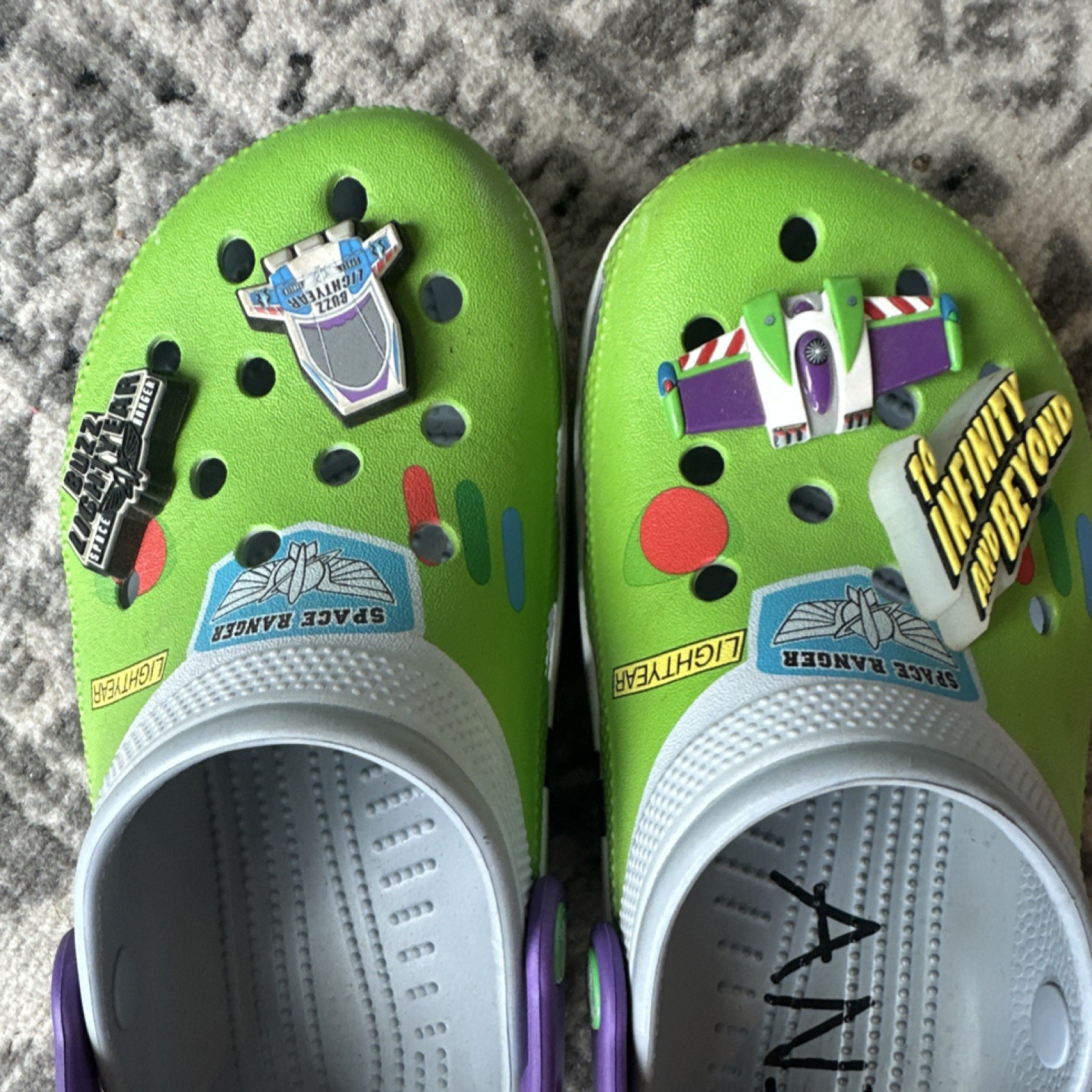 Crocs Toys Story Buzz Lightyear Size J5 Or Men’s 5 Or Women’s 7 Used