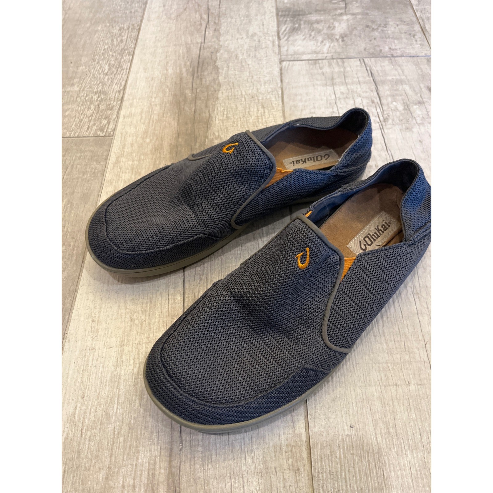 OluKai Nohea Mesh Mens Slip On Shoes Charcoal Grey Orange 10188-4040 Size 9