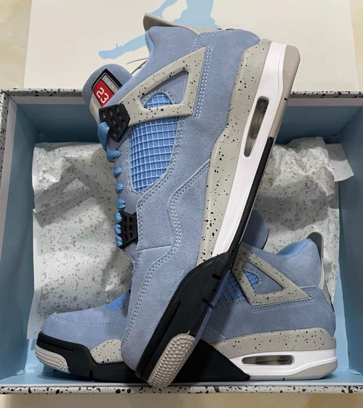 Jordan 4 Retro “University Blue” Basketball