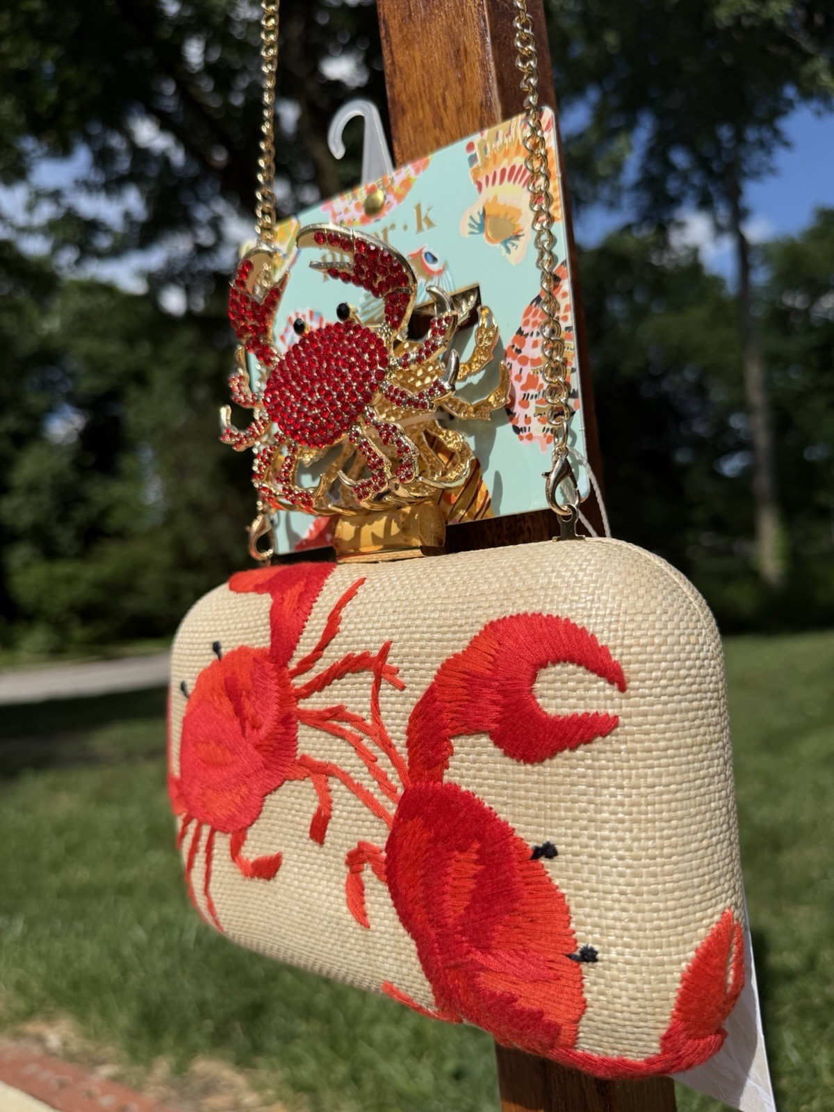 NWT Tommy Bahama Embroidered Crab Clutch Bag Purse w/ Rhinestoned Crab Hair Clip