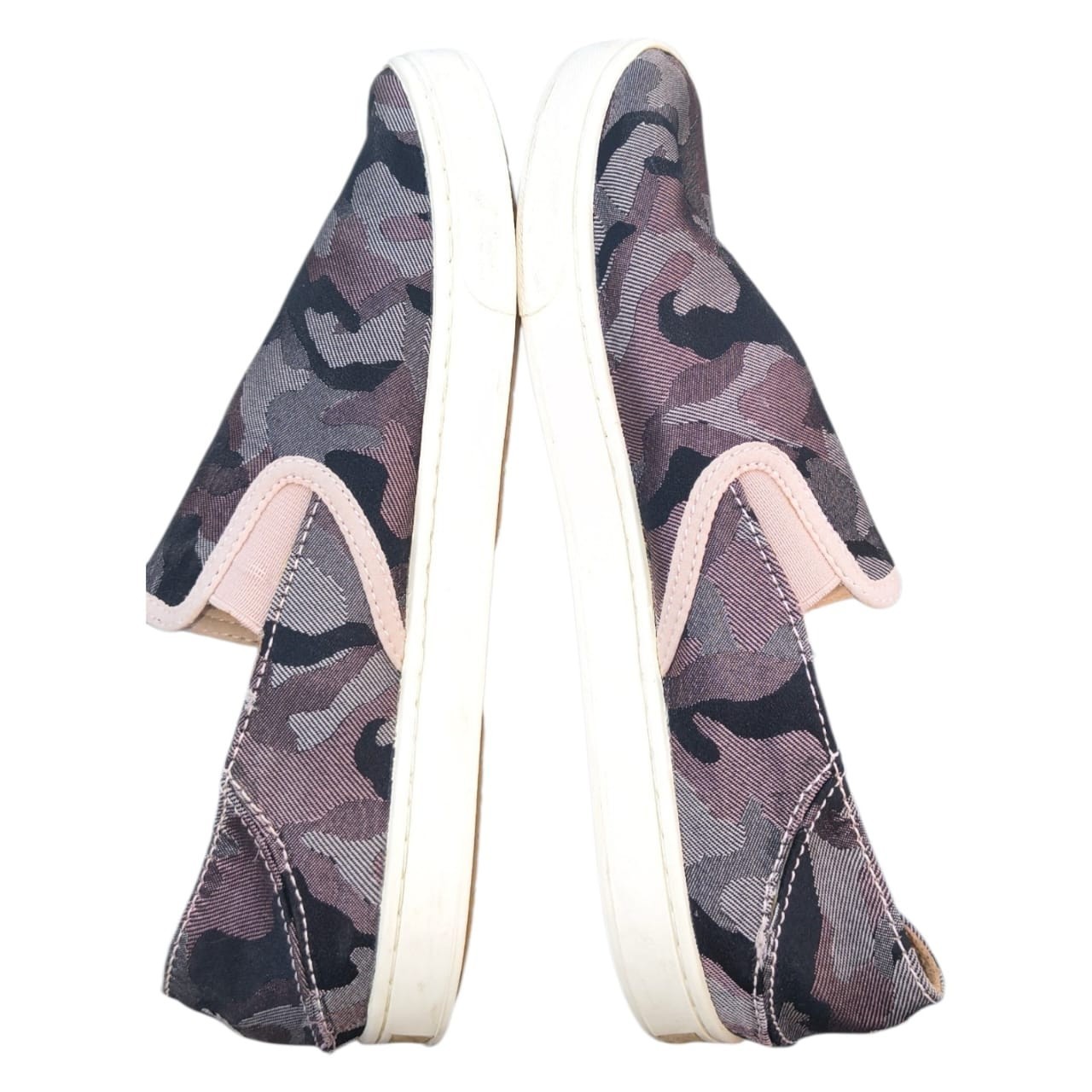 OluKai Pehuea Pa’i Women’s Shoes Size 8 Camo Slip On Sneakers Loafers Lae‘ahi