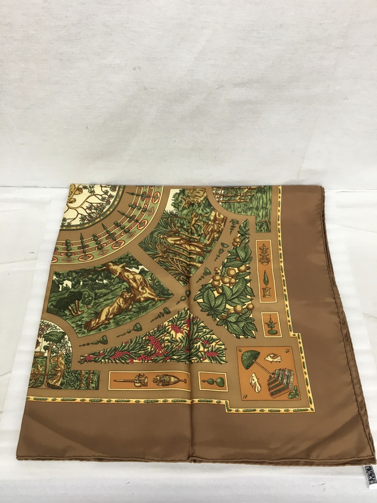 HERMES Carre 90 Polyfil Reverie Scarf Brown Silk Made in France Used
