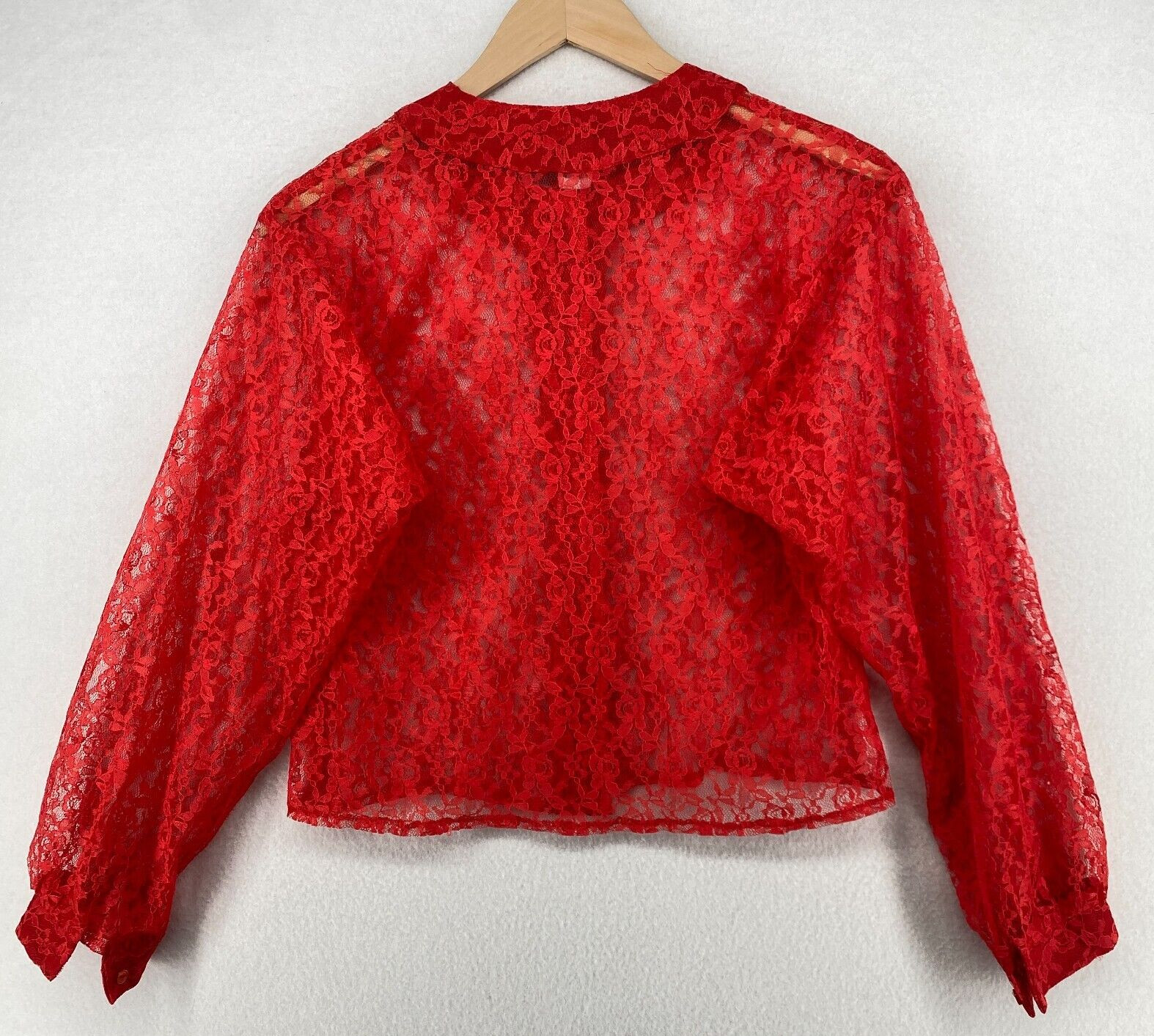 VICTORIA LANE BONNIE GOLDMAN Top S Sheer Lace Floral Button Up Long Sleeve Red