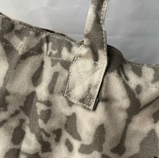 ALO Yoga Gray Tie Dye Tote Bag Canvas Large Gym Travel Bag NWT Authentic