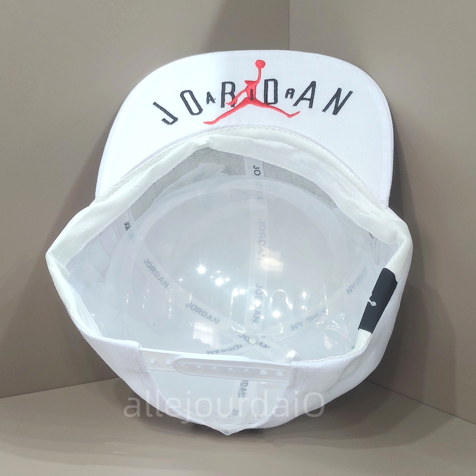 Jordan Outdoor Casual Embroidered White Flat Brim Hat Adjustable