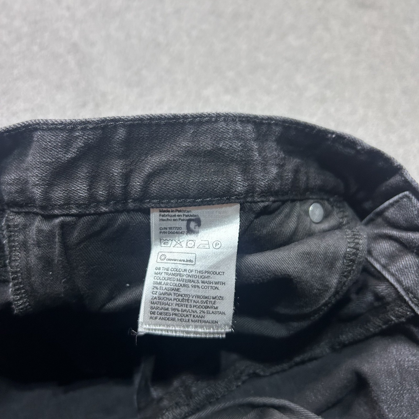 H&M Jeans Skinny Leg Mens 34 X 34 Black Distressed Stretch Denim