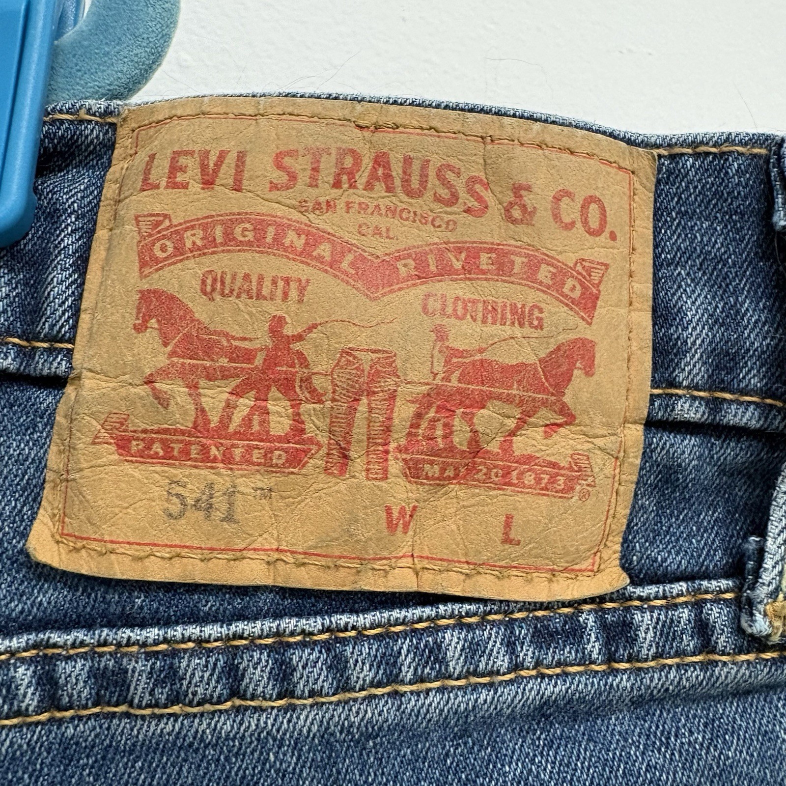 Levi’s 541 Jeans Mens 50×30 Athletic Taper Stretch All Seasons Tech Performance