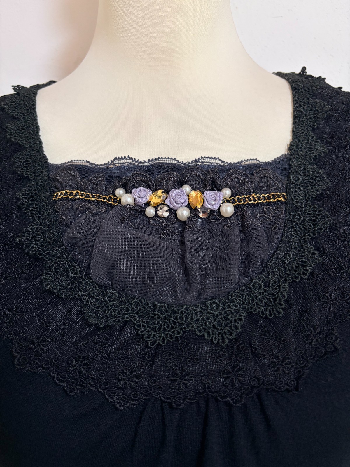Axes Femme Black Top Rose Bead Pearl Square Neck Tulle Lace Kawaii Fairy Kei M