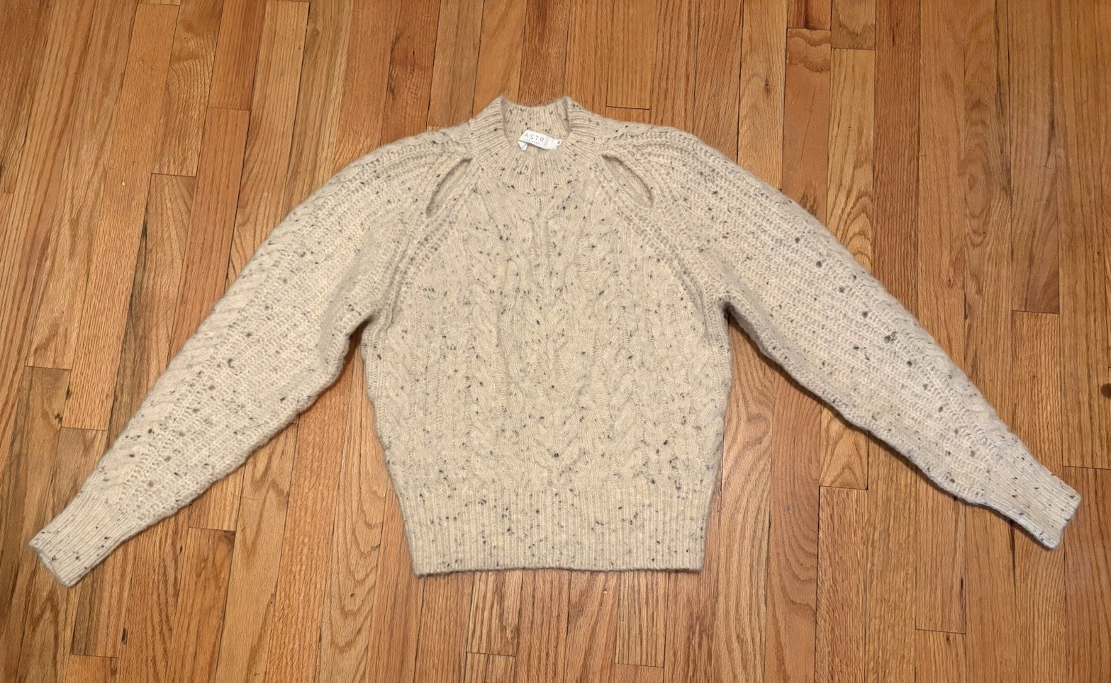 ASTR The Label Cream Speckled Knit Crew Neck Raglan Long Sleeve Sweater XS
