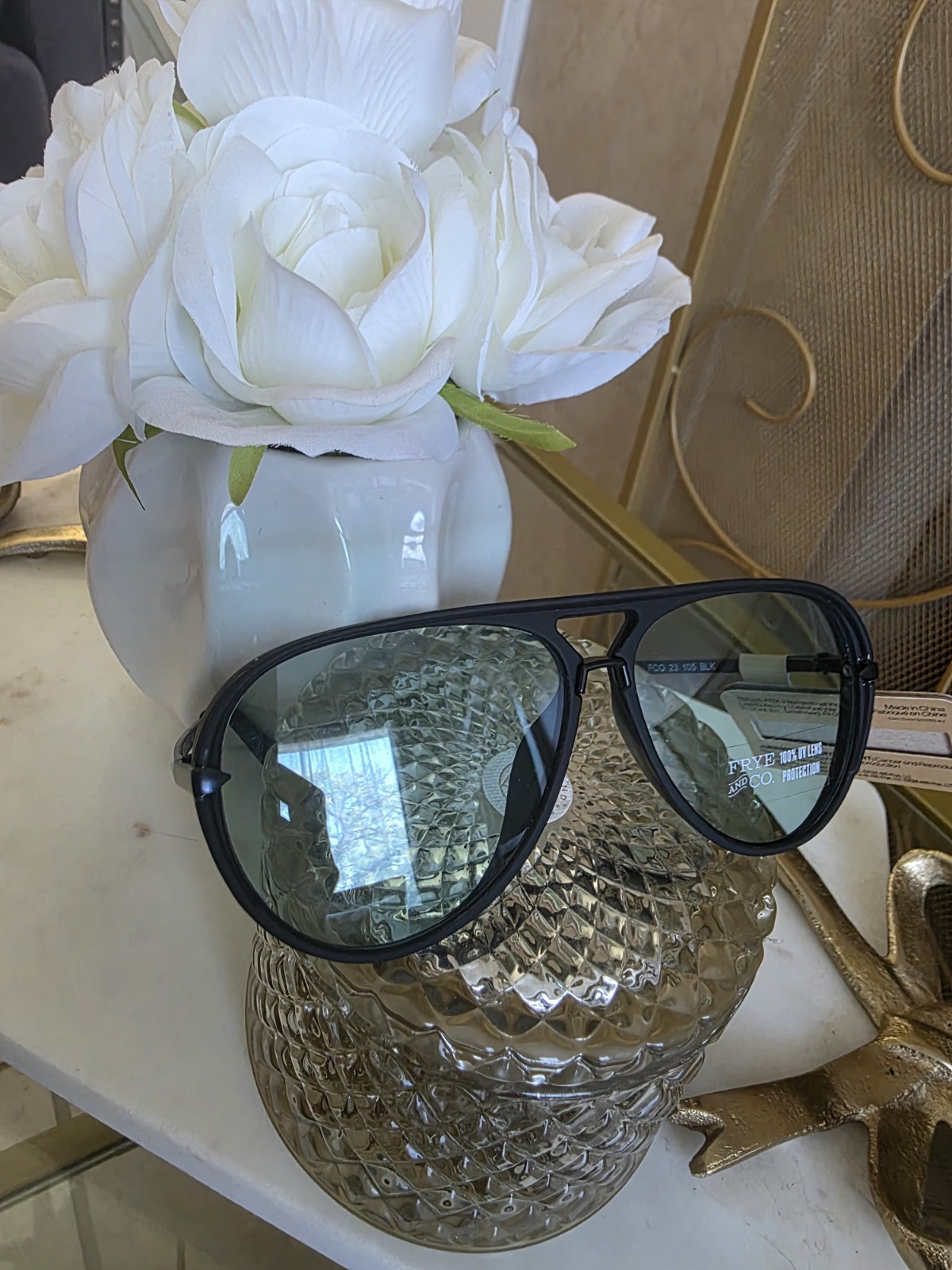 Frye and Co. Women Aviator Sunglasses Black Plastic Frame Green UV Lenses