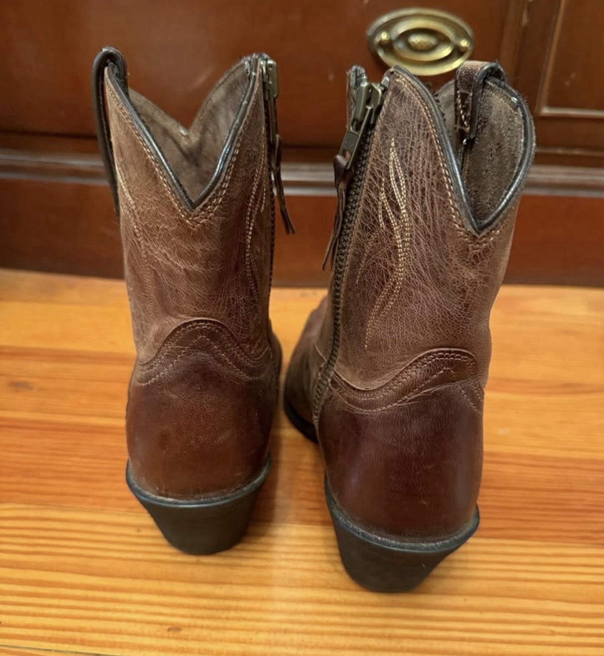 Women’s Ariat 7.5R Short Boots
