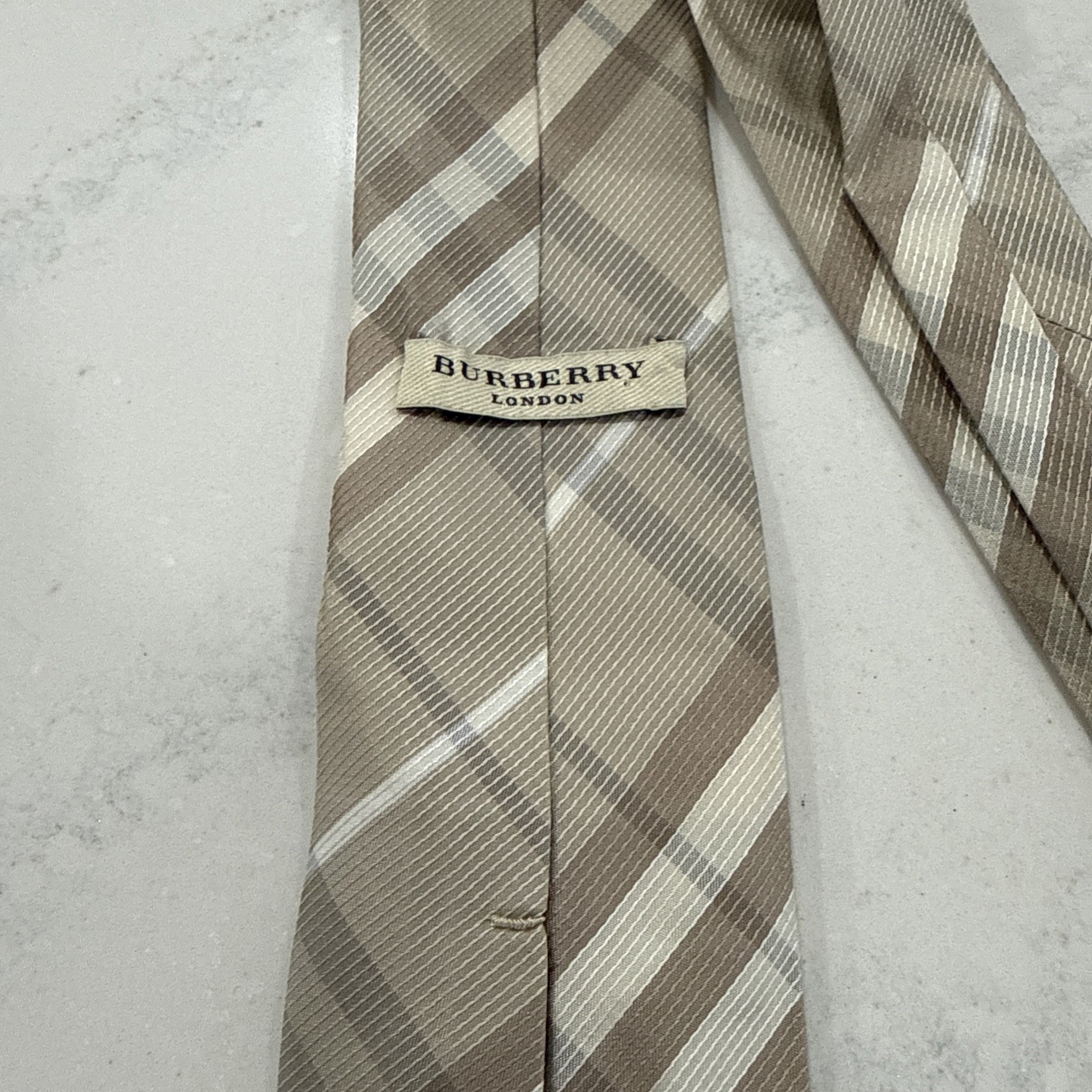 Burberry Tie Check Beige White Tartan Plaid Classic Vintage London