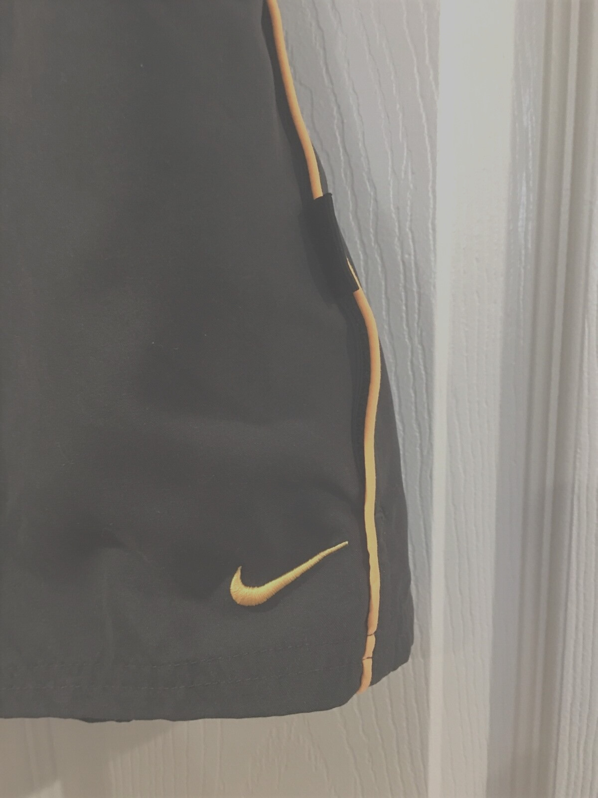 NIKE Charcoal Grey Orange Mesh Lined Swim Trunks With Logo Pockets Men’s Size L