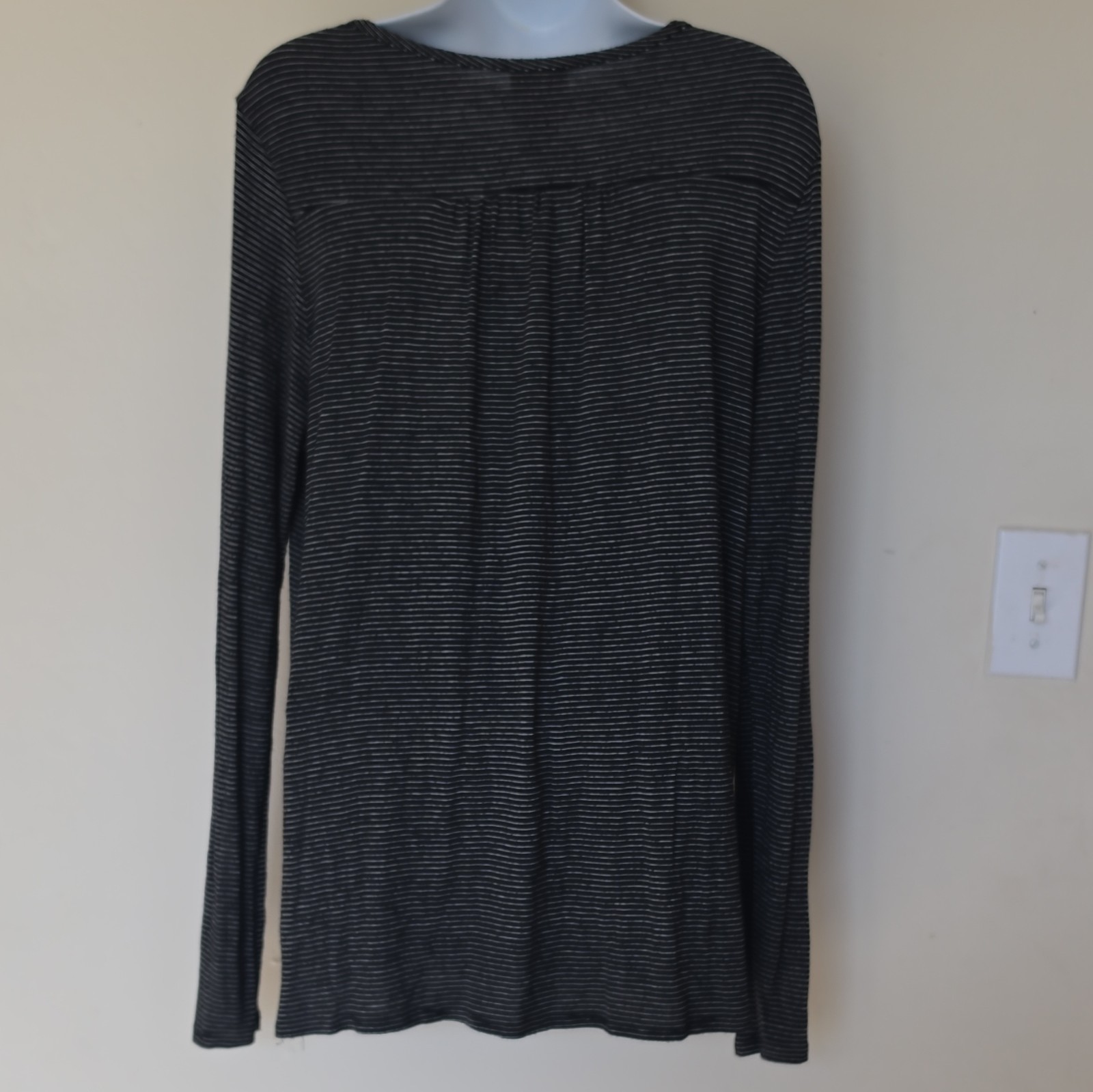 Knox Rose Black White Gray Striped Embroidered V-Neck Long Sleeve Blouse M