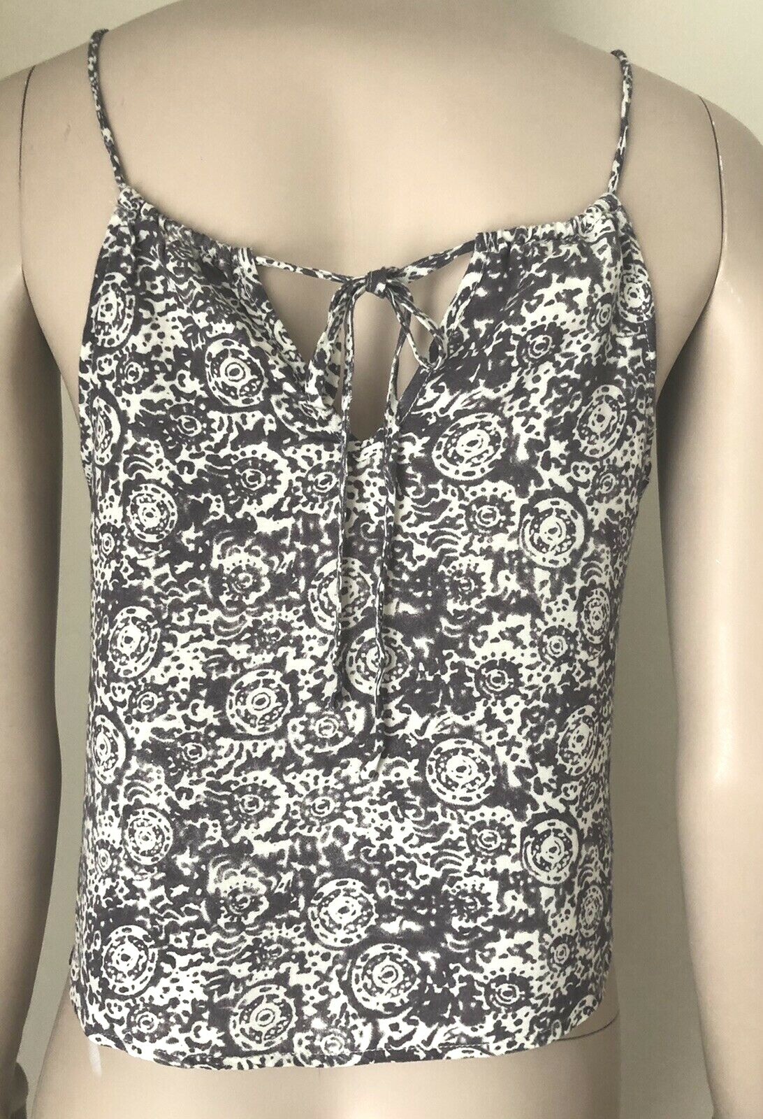 LA HEARTS Crop Gray Maroon Cami Top M Embellished Embroidered Spaghetti Strap