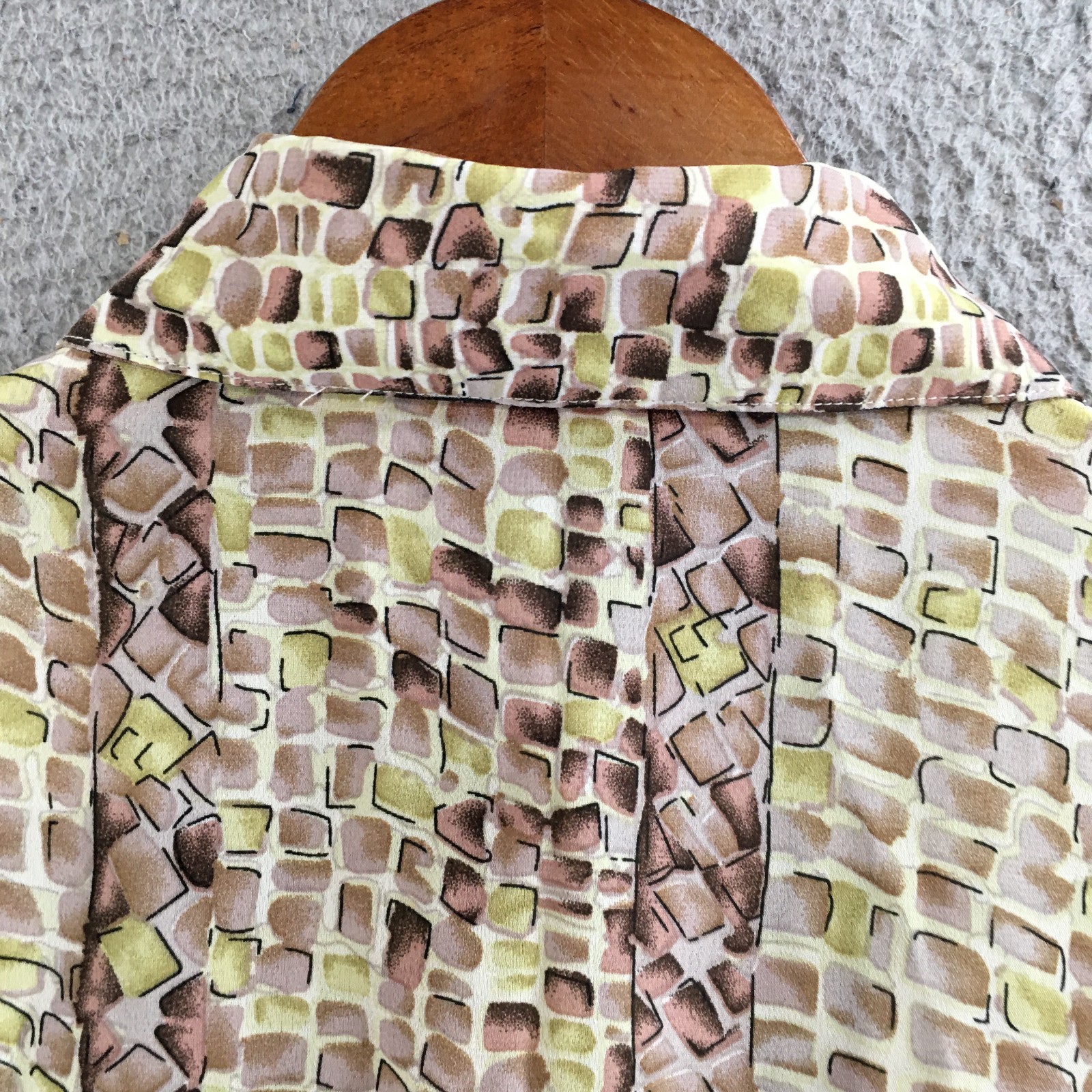 Lloyd Williams Blouse Womens Medium Abstract Print Ruffle Button Up Brown Green