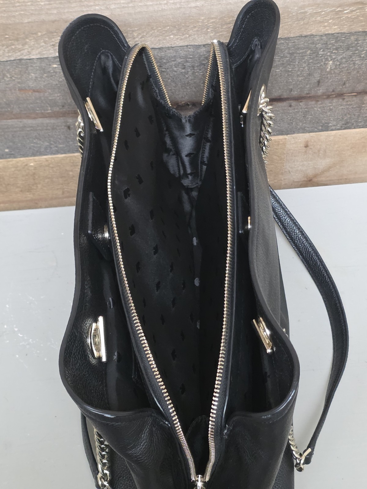 Kate Spade New York Wellesley Camryn Black Pebbled Leather Chain Tote