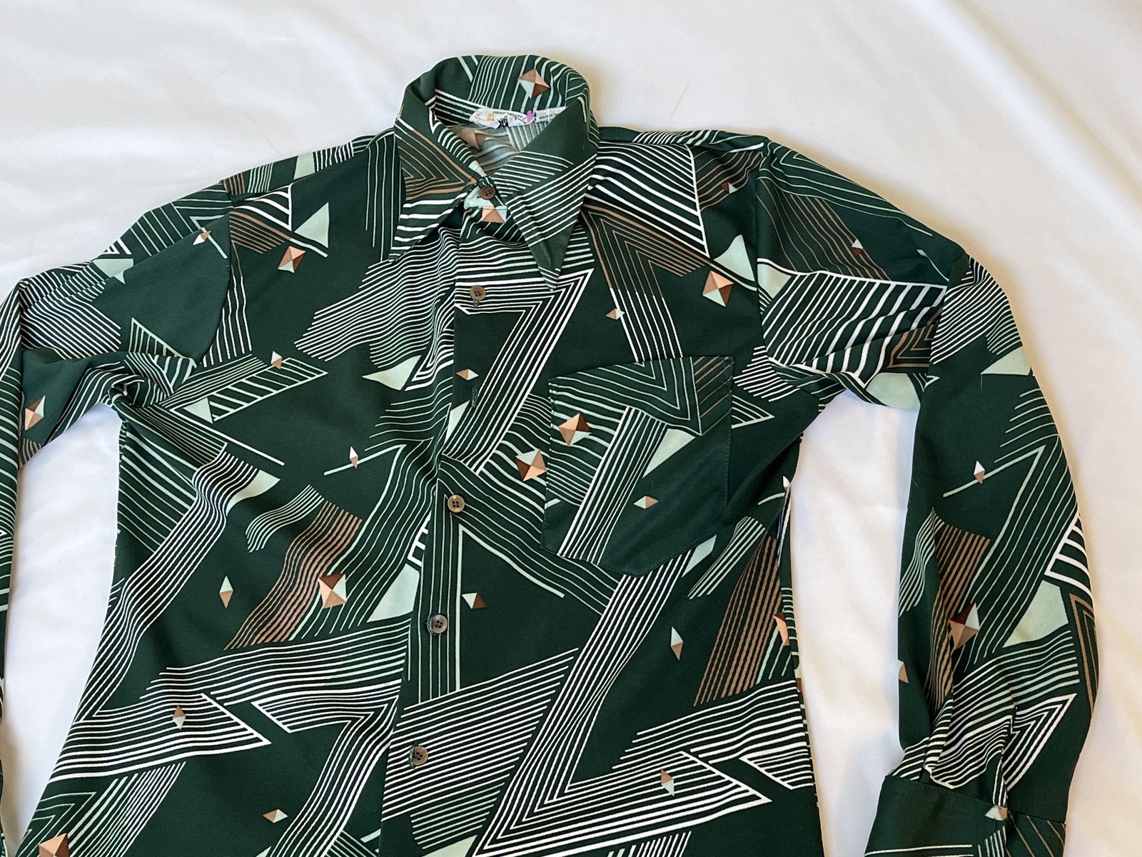 Vintage Disco Shirt M 70s Dagger Collar Long Sleeve Green Geometric Polyester