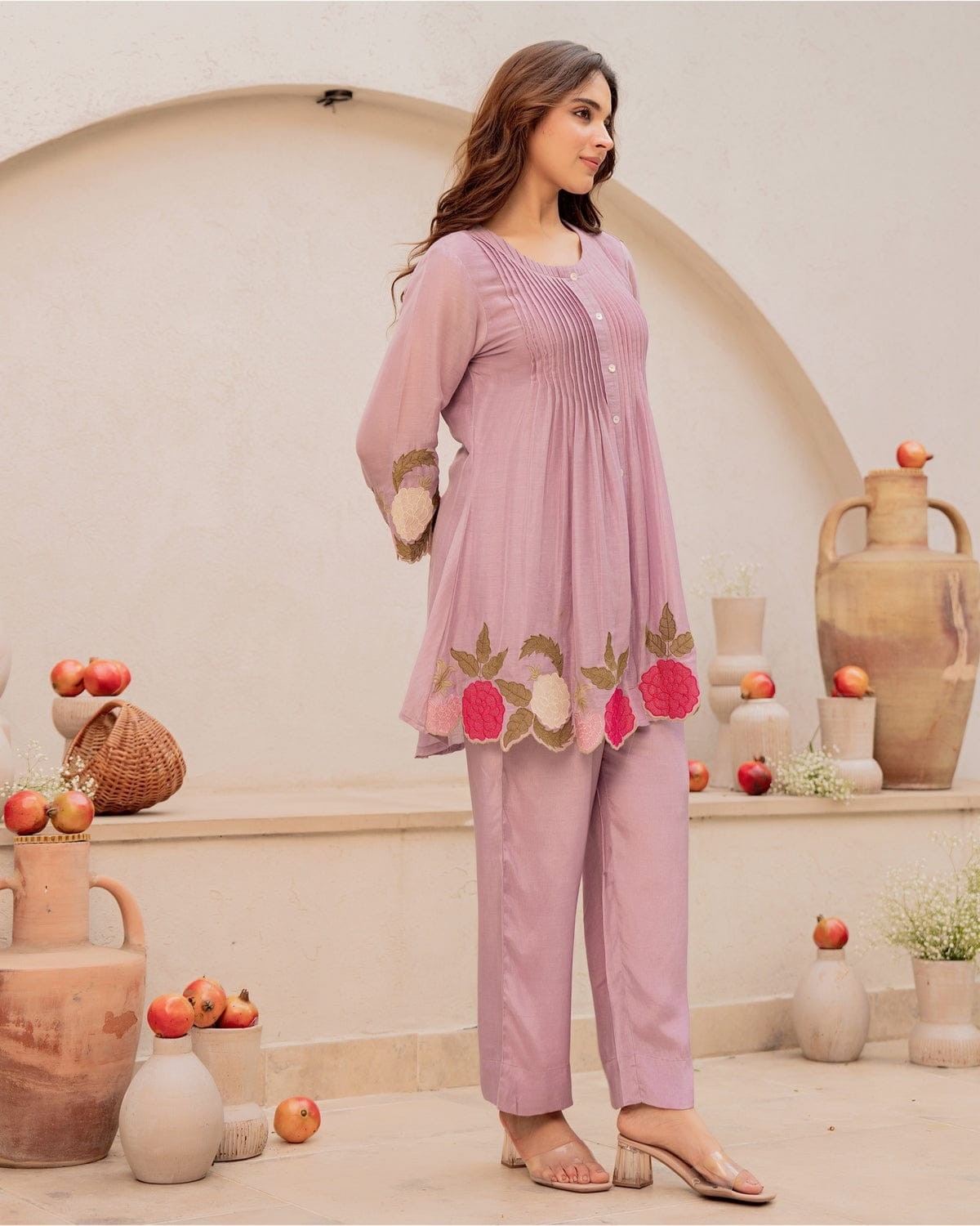 Women Floral Embroidered Kurta Pant Set A-Line Kurti Casual Ethnic Outfit