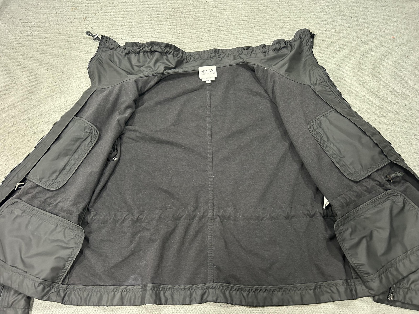 Armani Collezioni Jacket Womens 10 Black Windbreaker Full Zip Travel Luxury