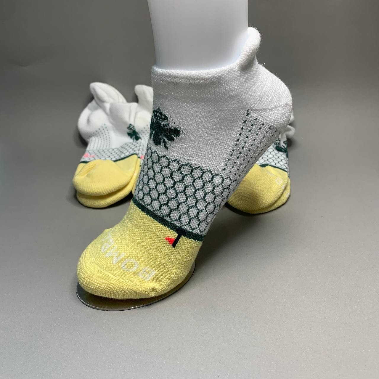 Bombas Women’s Ankle Socks 4 Pair Pack White Yellow Golf Palm Tree Size M Medium