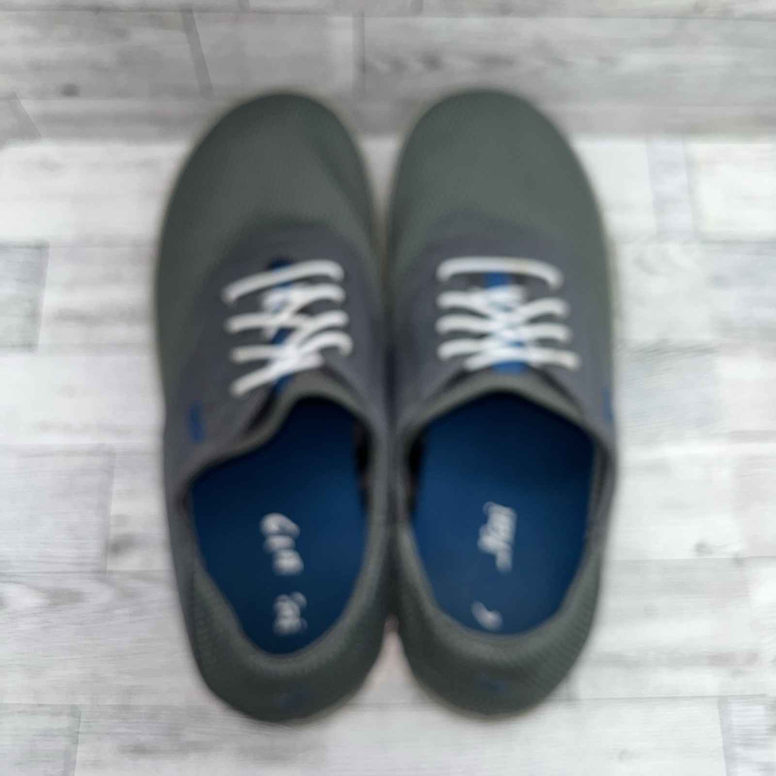 Olukai Nohea Moku Gray Sneaker Shoes Men Size 8