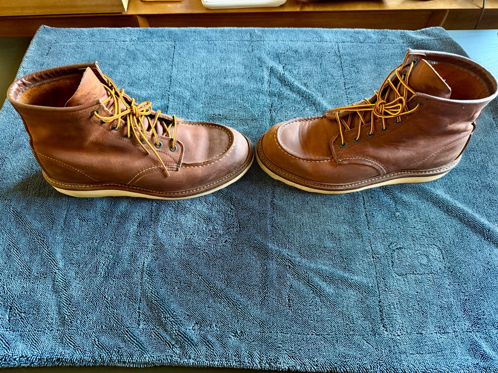 Red Wing Men’s 6-Inch Boot in Copper Rough & Tough Leather – US 9 (D)