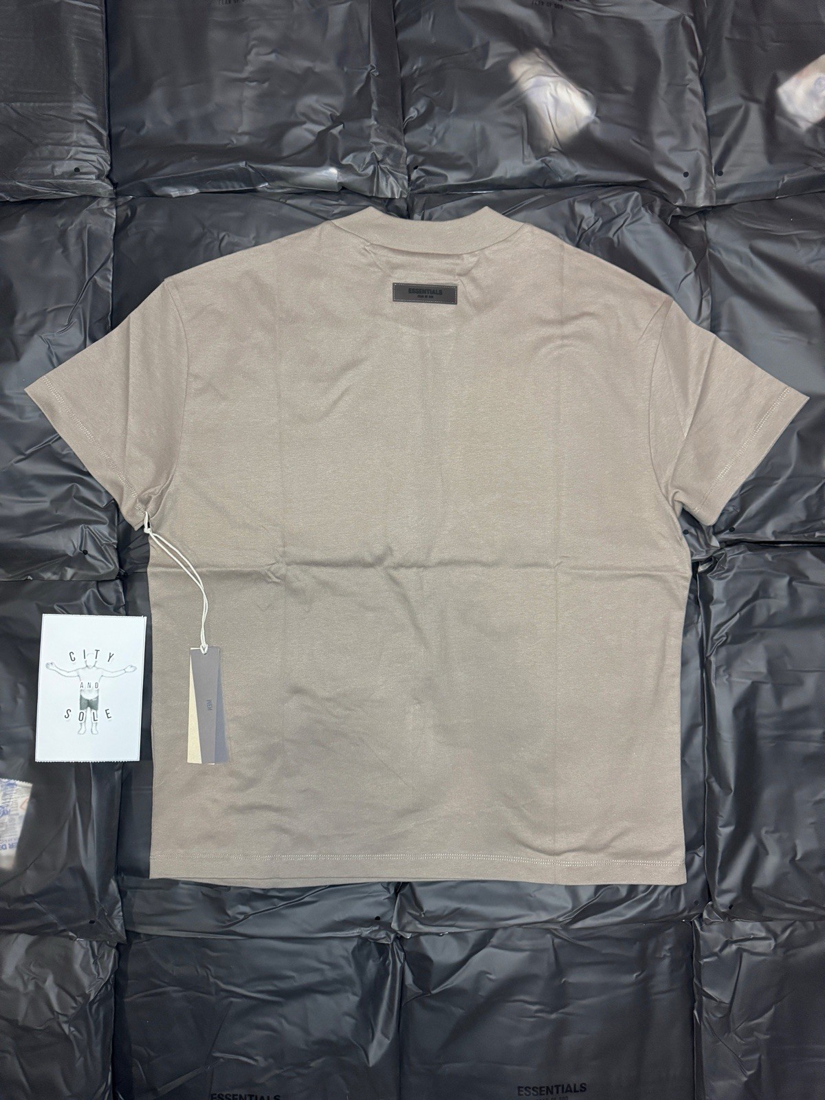 Fear Of God Essentials T-Shirts – AUTHENTIC – All Colors and Sizes