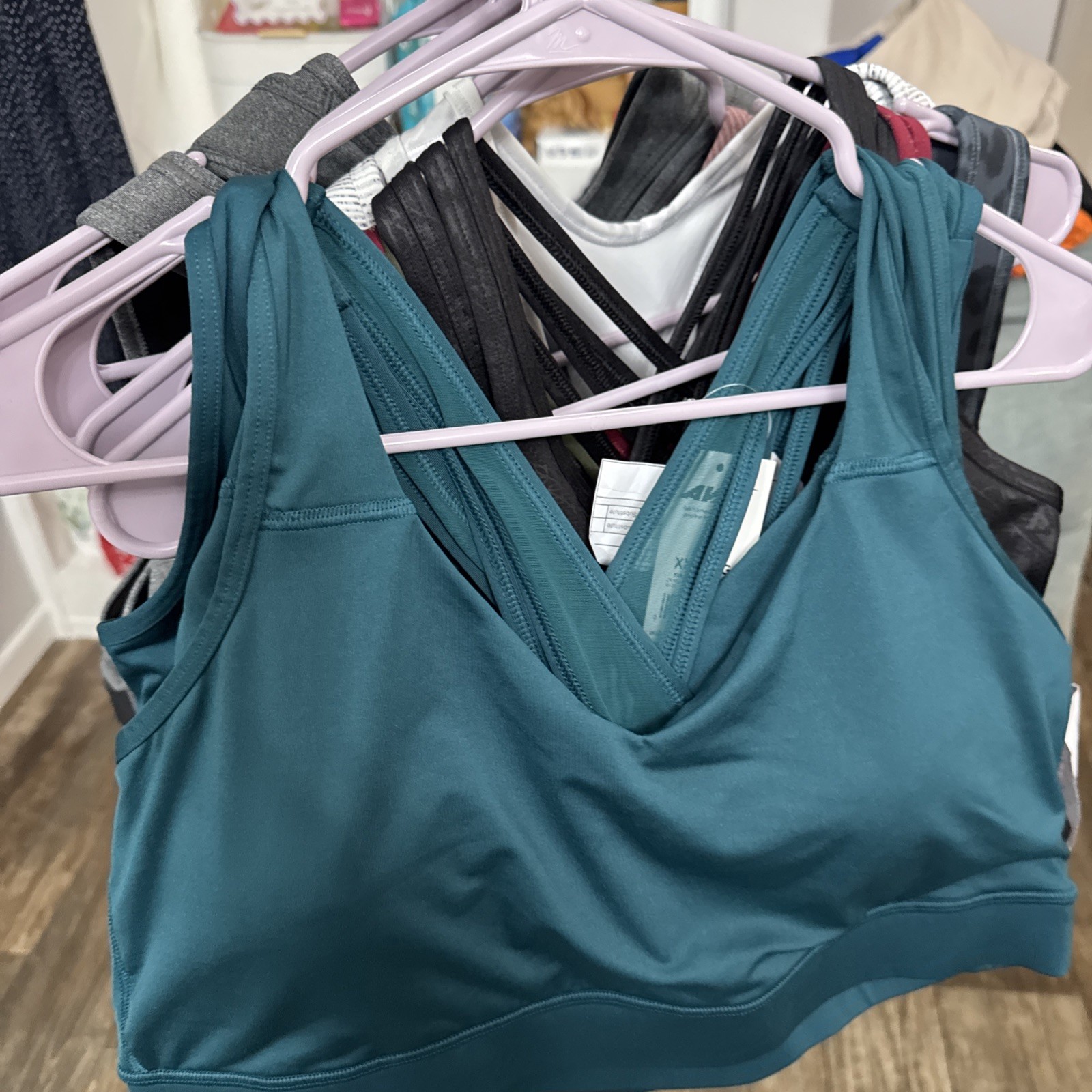 AVIA Xxxxl To L Women’s Assorted S Clothing Lot 17 Athletic Legging Sport Bra